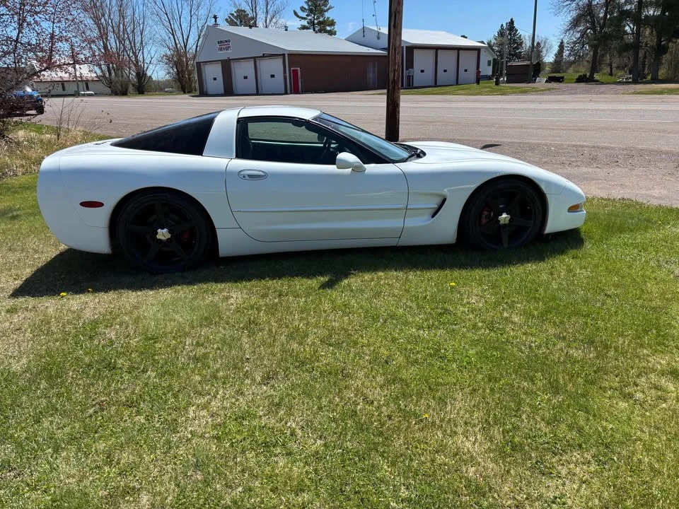 1998 Chevrolet Corvette C5 - Image 4 of 8