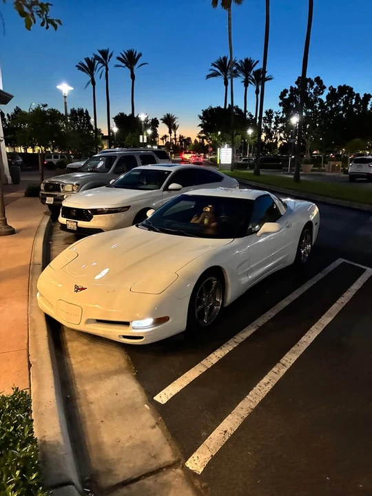 1998 Chevrolet Corvette C5 - Image 2 of 4