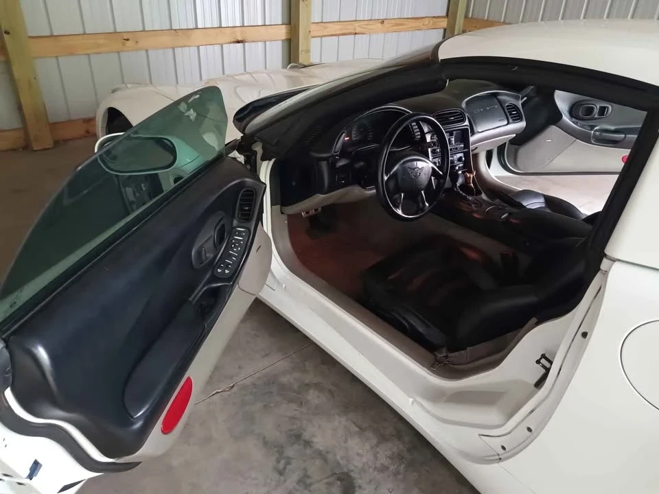 1998 Chevrolet Corvette C5 - Image 4 of 9