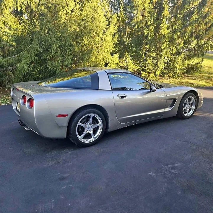 1998 Chevrolet Corvette C5 - Image 1 of 6