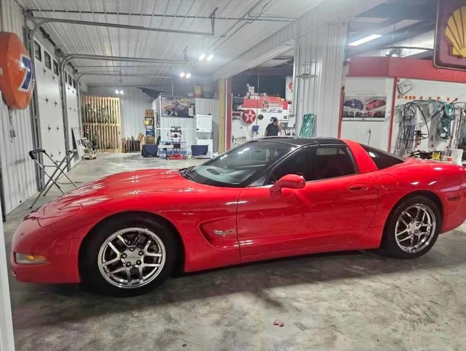1998 Chevrolet Corvette C5 - Image 1 of 4