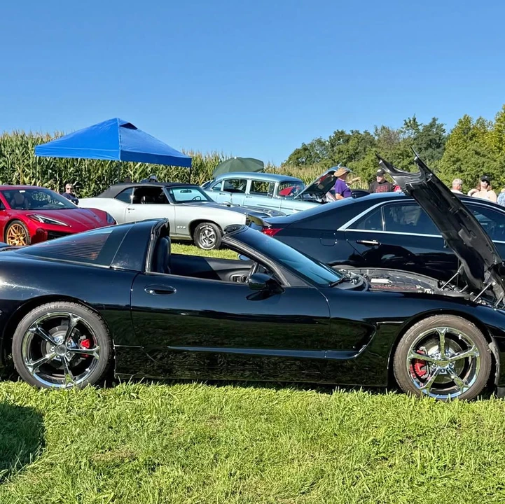1998 Chevrolet Corvette C5 - Image 1 of 10