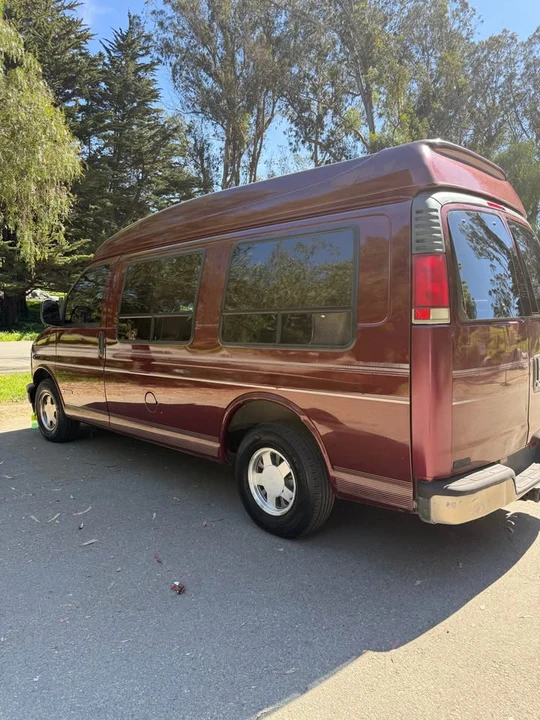 1998 Chevrolet Express - Image 4 of 9