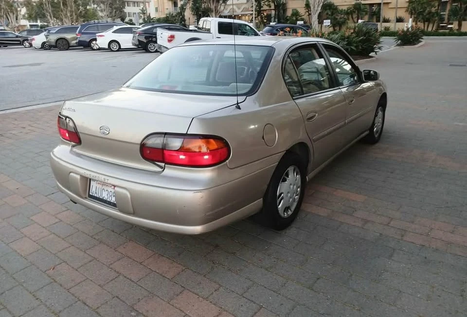 1998 Chevrolet Malibu - Image 3 of 6
