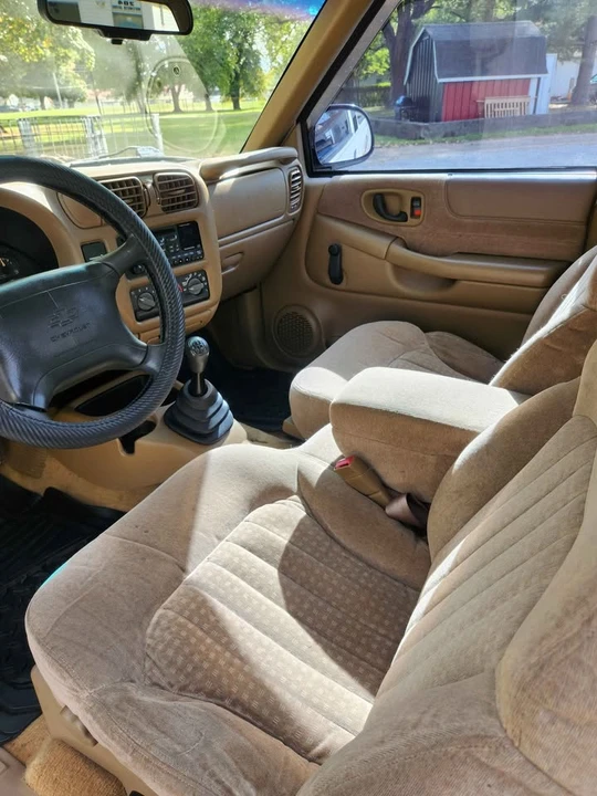 1998 Chevrolet S-10 - Image 12 of 19