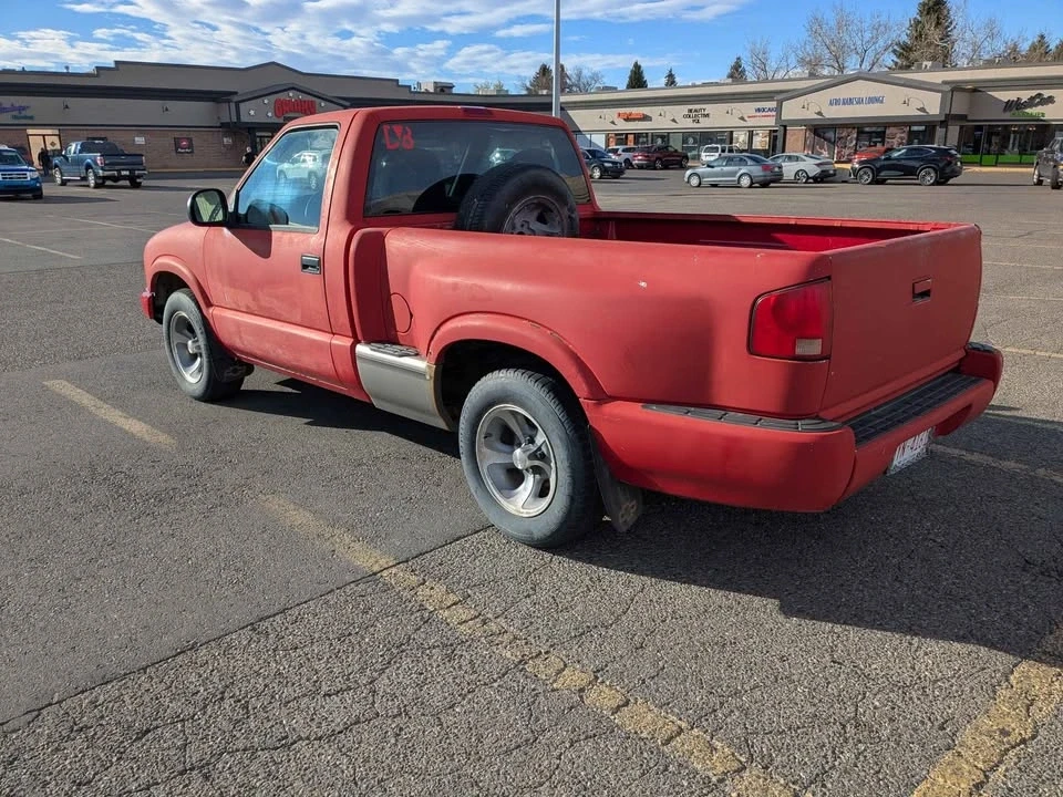 1998 Chevrolet S-10 - Image 3 of 19