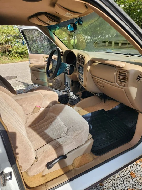 1998 Chevrolet S-10 - Image 11 of 19