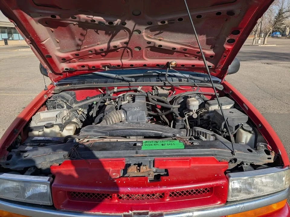 1998 Chevrolet S-10 - Image 13 of 19