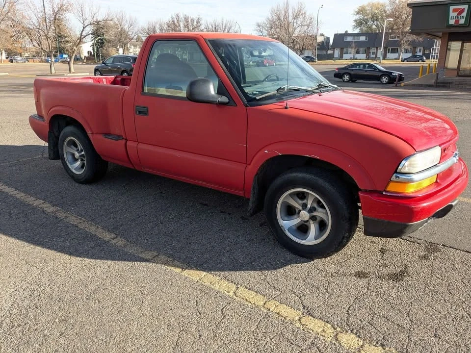 1998 Chevrolet S-10 - Image 7 of 19