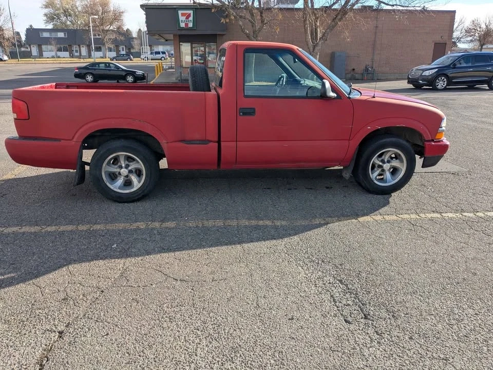 1998 Chevrolet S-10 - Image 6 of 19