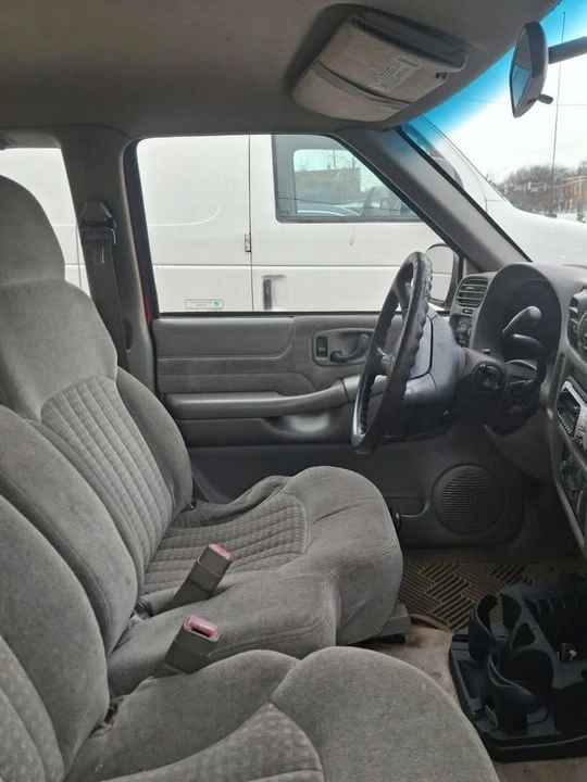 1998 Chevrolet S-10 - Image 3 of 3
