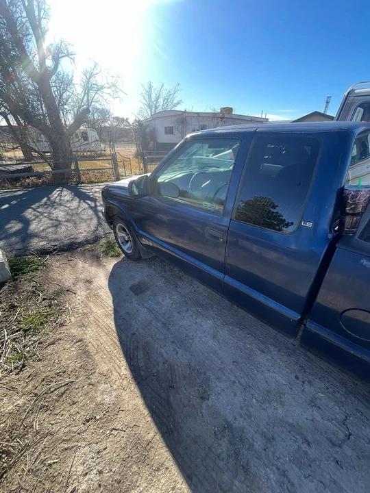 1998 Chevrolet S-10 - Image 4 of 13