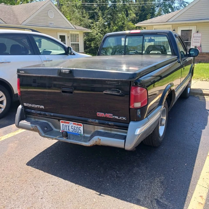 1998 Chevrolet S-10 - Image 4 of 7