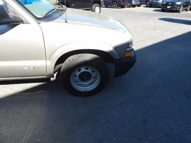 1998 Chevrolet S-10 - Image 5 of 20