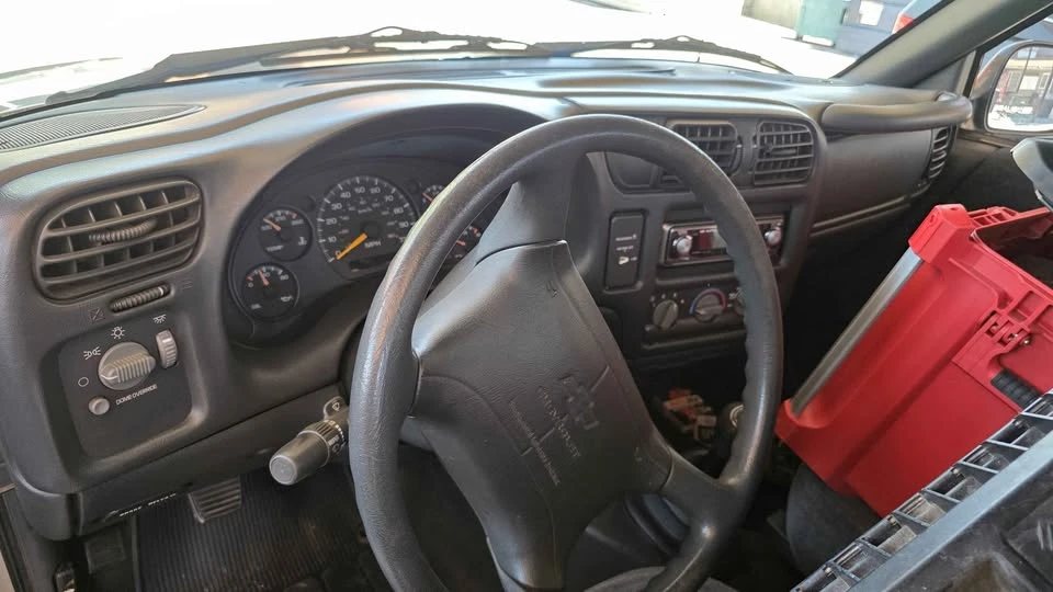 1998 Chevrolet S-10 - Image 6 of 6