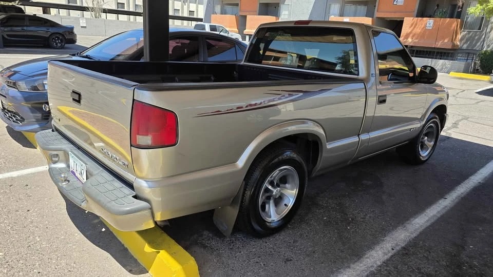 1998 Chevrolet S-10 - Image 5 of 6