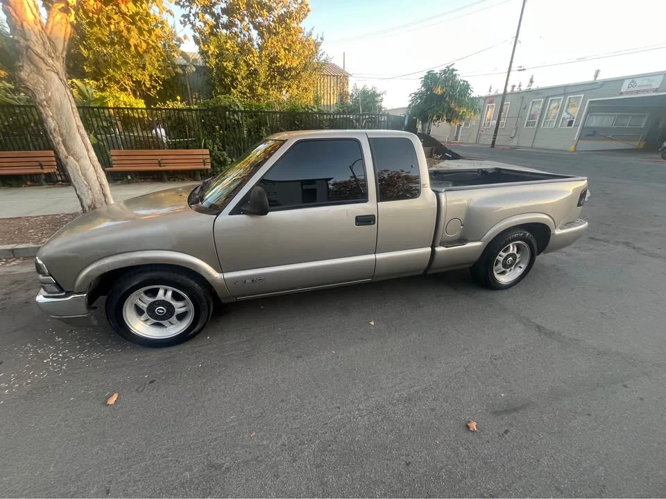 1998 Chevrolet S-10 - Image 7 of 12