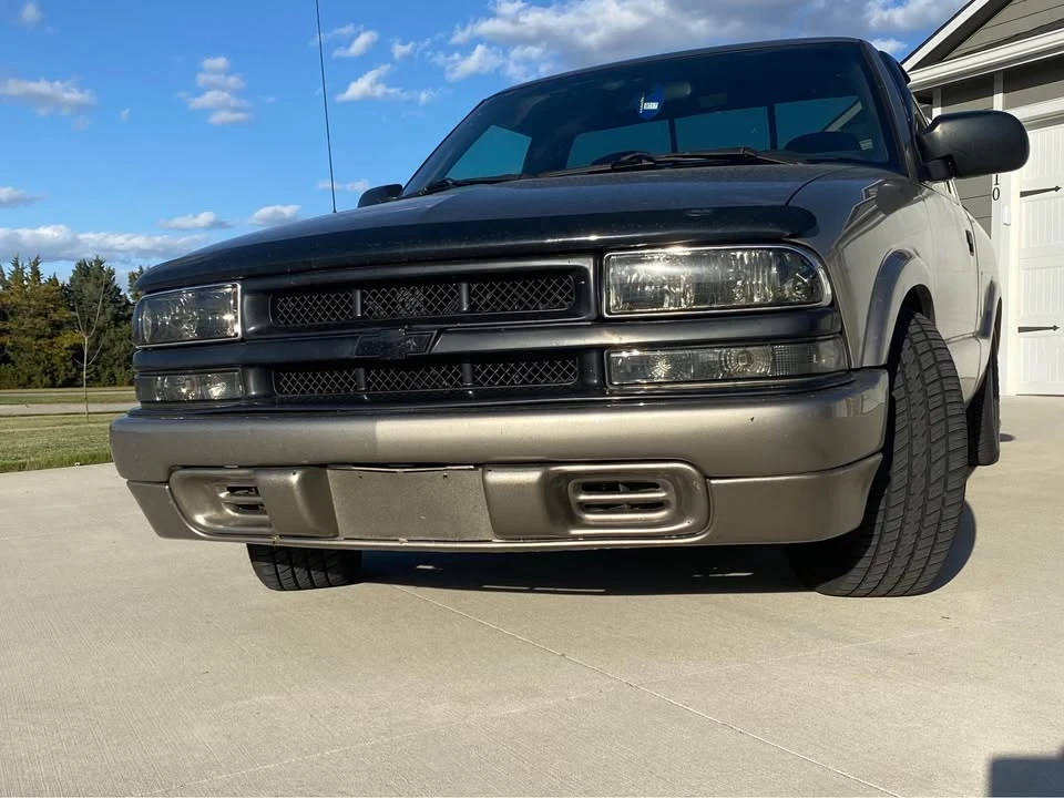 1998 Chevrolet S-10 - Image 8 of 16