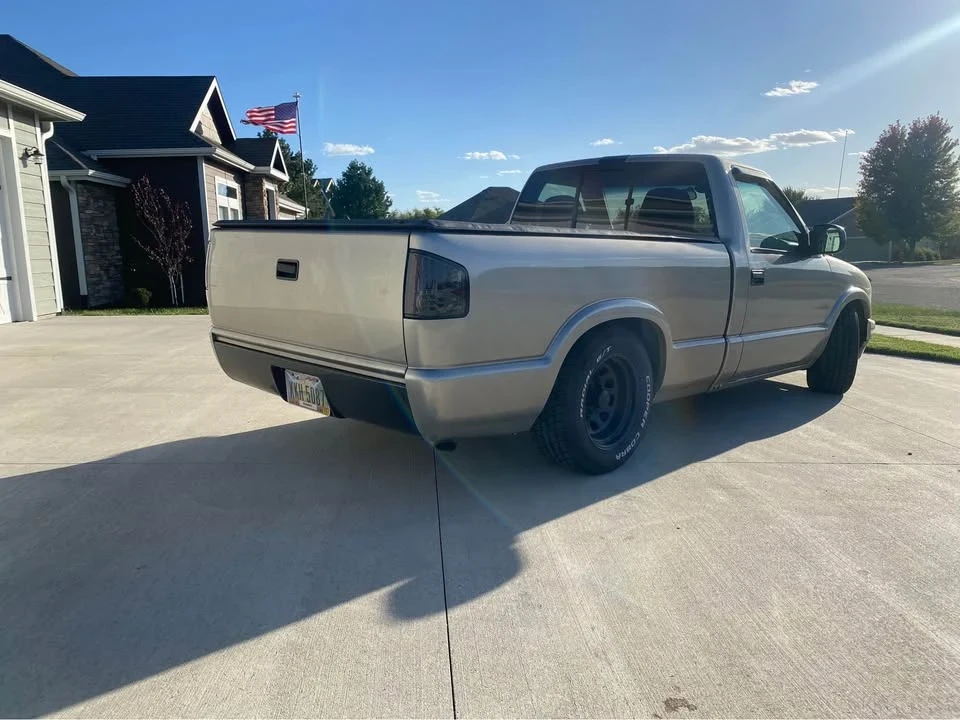 1998 Chevrolet S-10 - Image 3 of 16