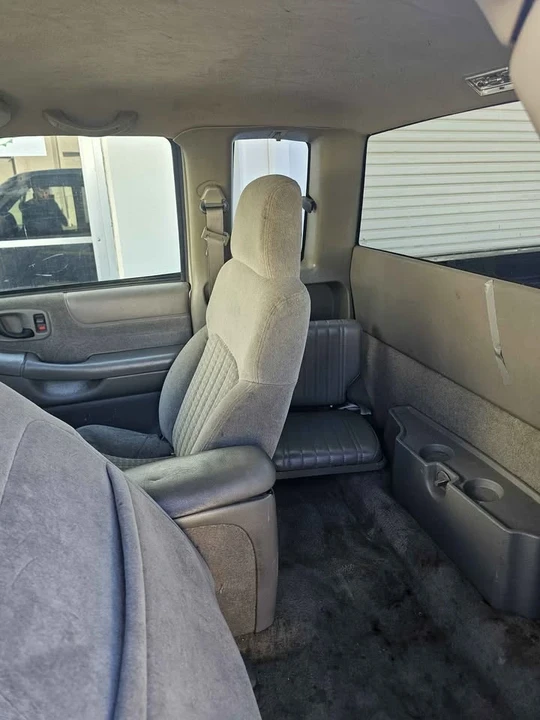 1998 Chevrolet S-10 - Image 9 of 11