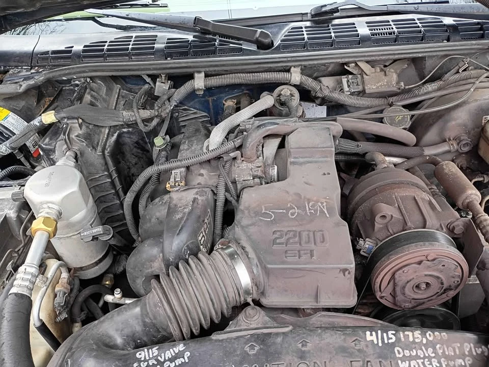 1998 Chevrolet S-10 - Image 2 of 18