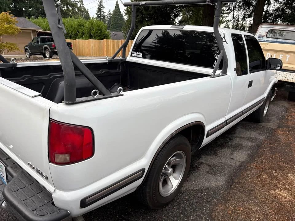 1998 Chevrolet S-10 - Image 12 of 19