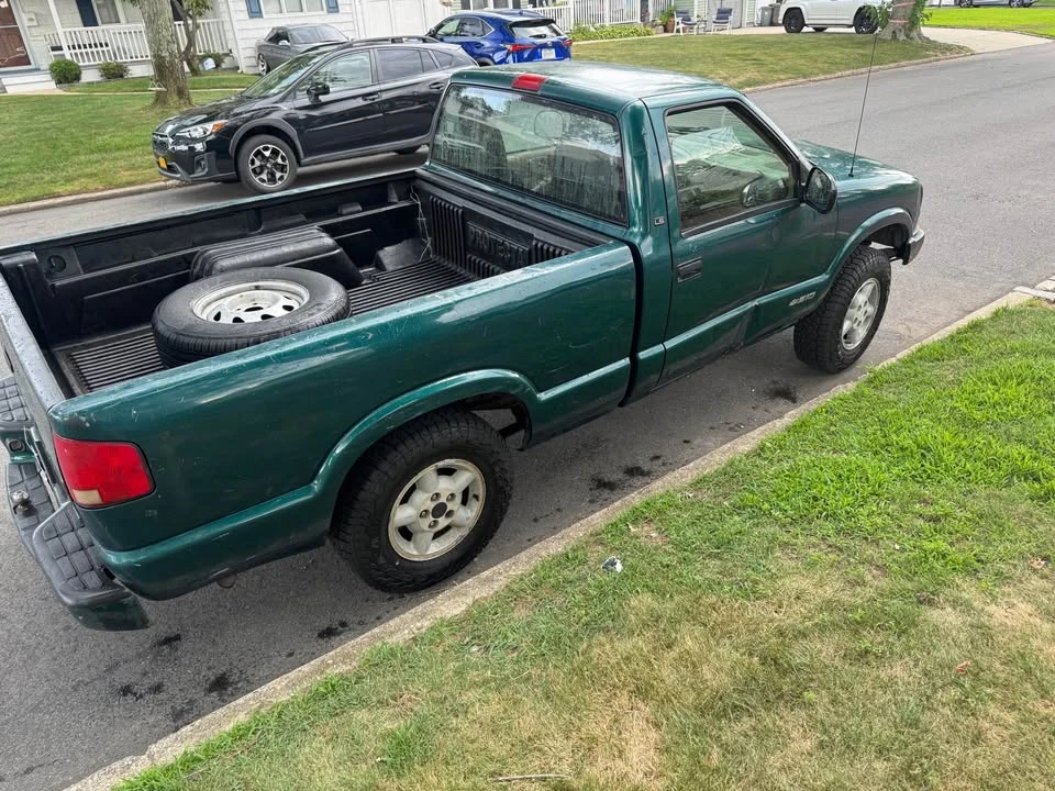1998 Chevrolet S-10 - Image 3 of 7