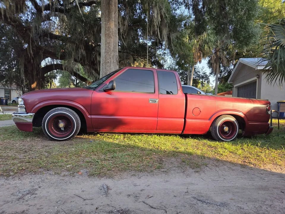 1998 Chevrolet S-10 - Image 2 of 9