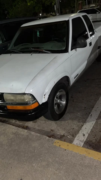1998 Chevrolet S-10 - Image 4 of 4