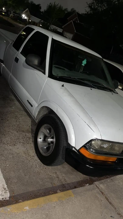 1998 Chevrolet S-10 - Image 3 of 4