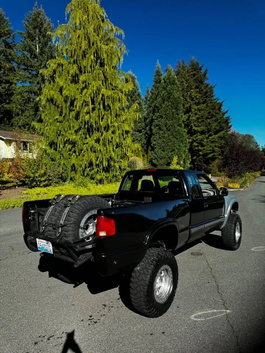 1998 Chevrolet S-10 - Image 3 of 14