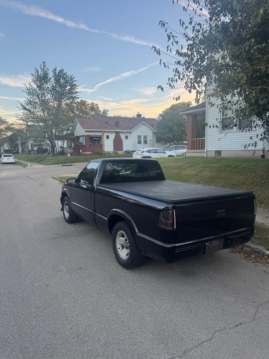 1998 Chevrolet S-10 - Image 5 of 10