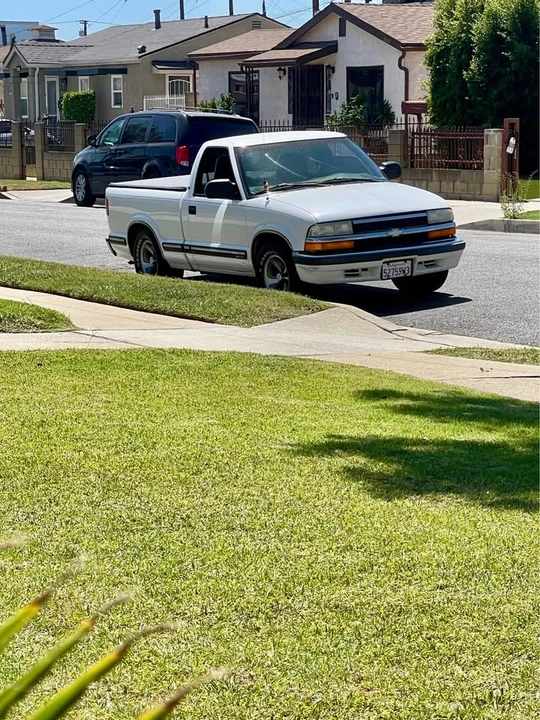 1998 Chevrolet S-10 - Image 5 of 10