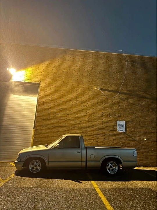 1998 Chevrolet S-10 - Image 2 of 3