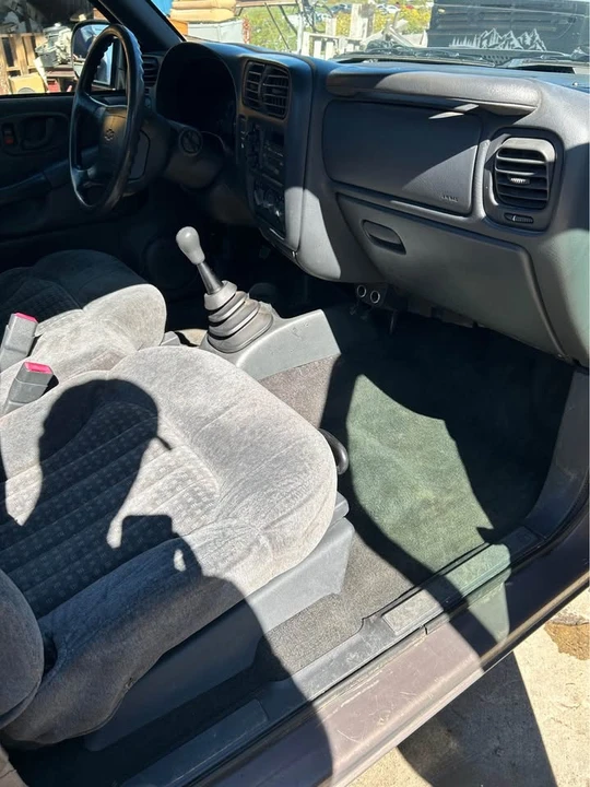 1998 Chevrolet S-10 - Image 16 of 17