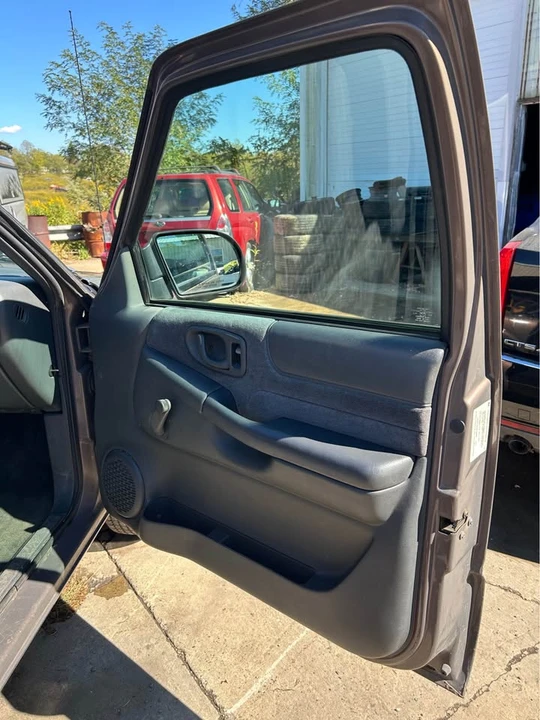 1998 Chevrolet S-10 - Image 17 of 17