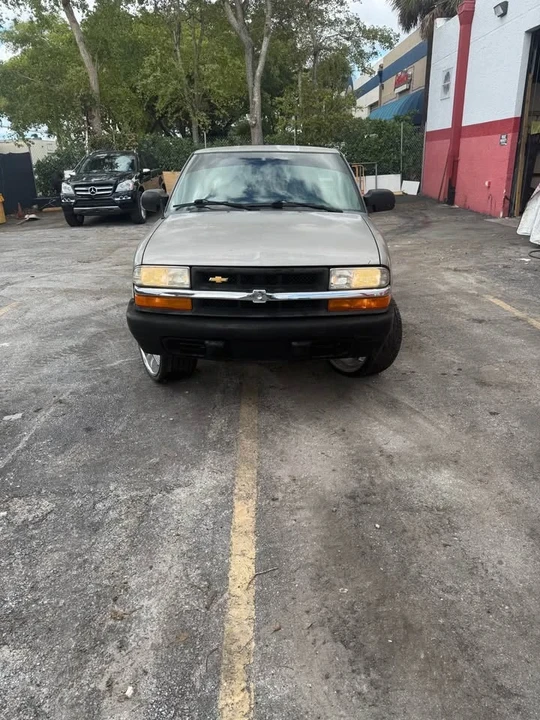 1998 Chevrolet S-10 - Image 12 of 13