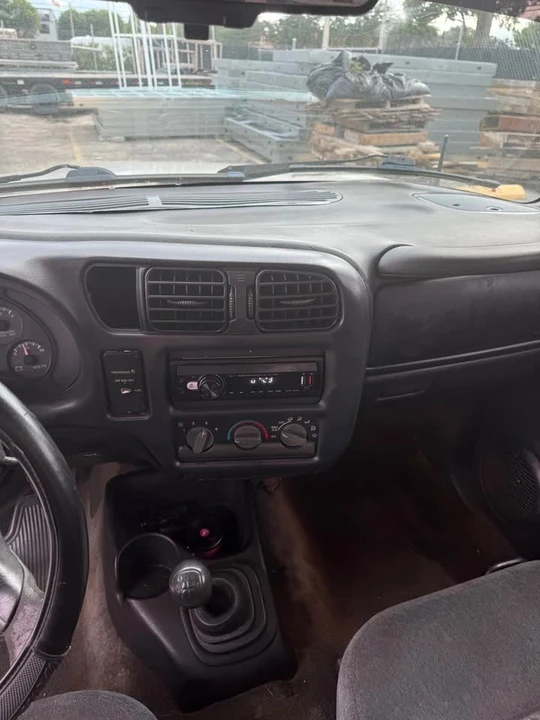 1998 Chevrolet S-10 - Image 10 of 13