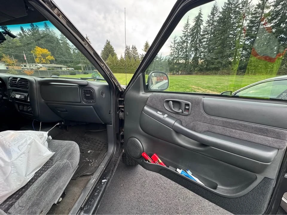 1998 Chevrolet S-10 - Image 12 of 15