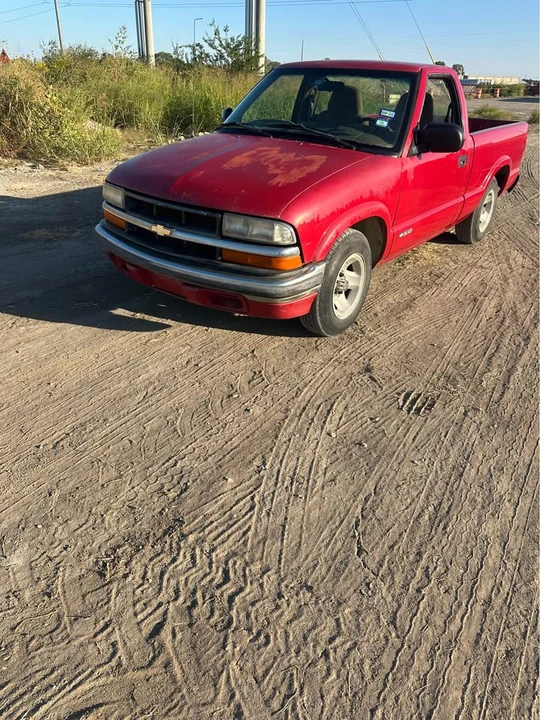 1998 Chevrolet S-10 - Image 4 of 9