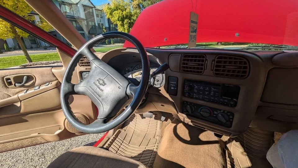 1998 Chevrolet S-10 - Image 14 of 18
