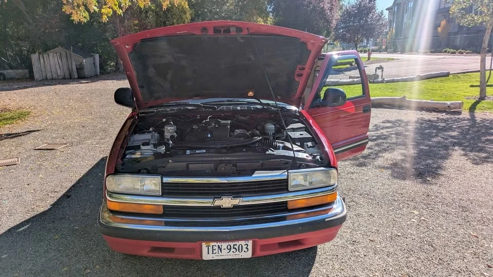 1998 Chevrolet S-10 - Image 8 of 18
