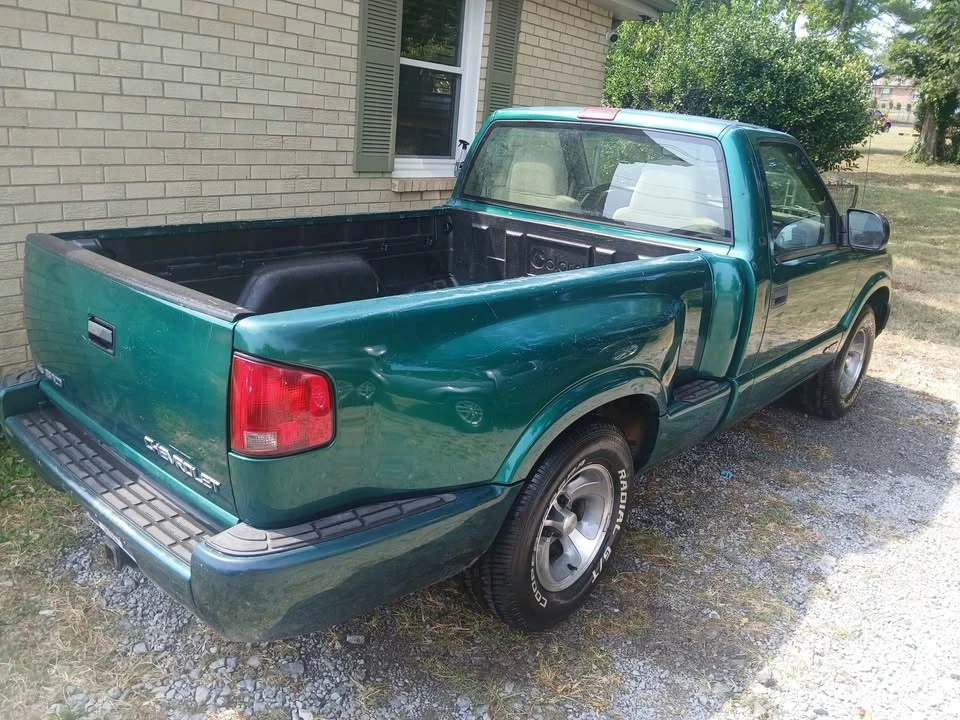 1998 Chevrolet S-10 - Image 2 of 8