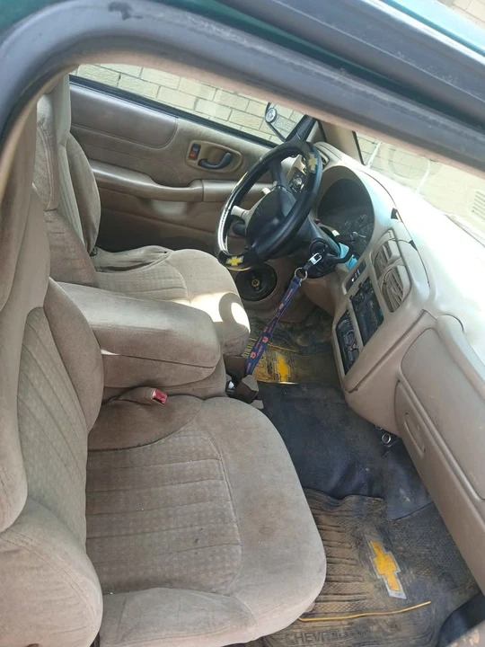 1998 Chevrolet S-10 - Image 3 of 8