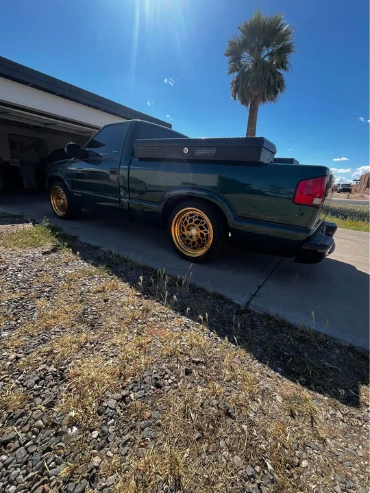 1998 Chevrolet S-10 - Image 3 of 9