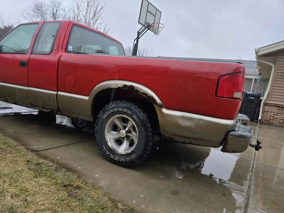 1998 Chevrolet S-10 - Image 8 of 9