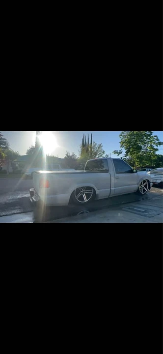 1998 Chevrolet S-10 - Image 2 of 4