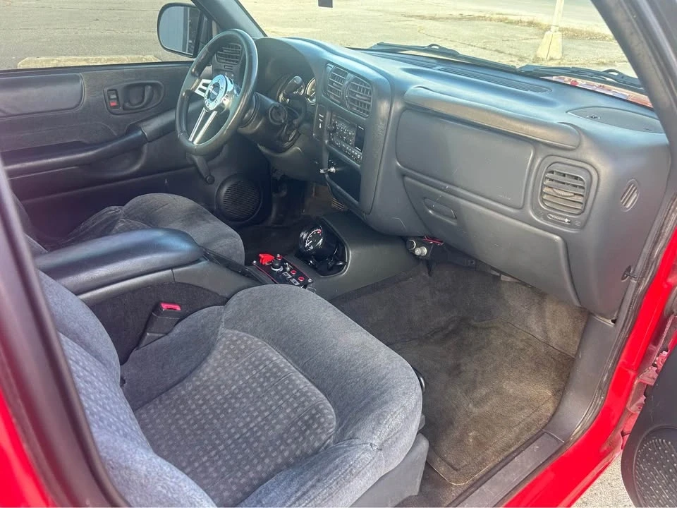 1998 Chevrolet S-10 - Image 10 of 14