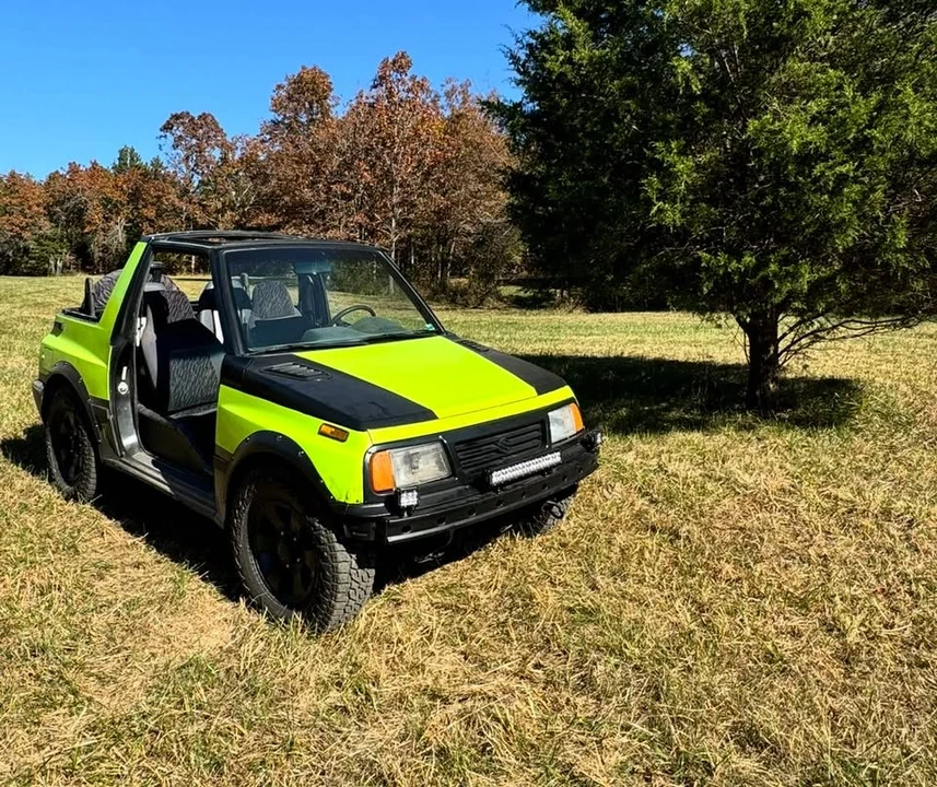 1998 Chevrolet Tracker - Image 4 of 10