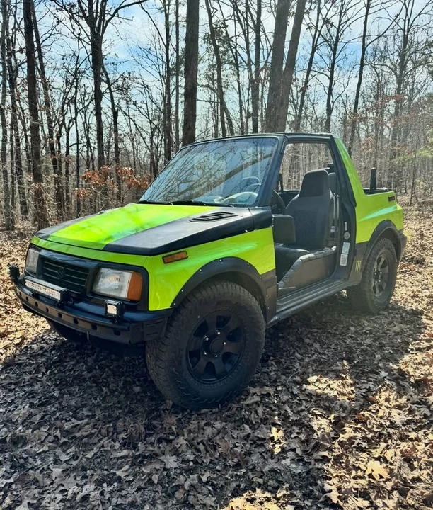 1998 Chevrolet Tracker - Image 3 of 10